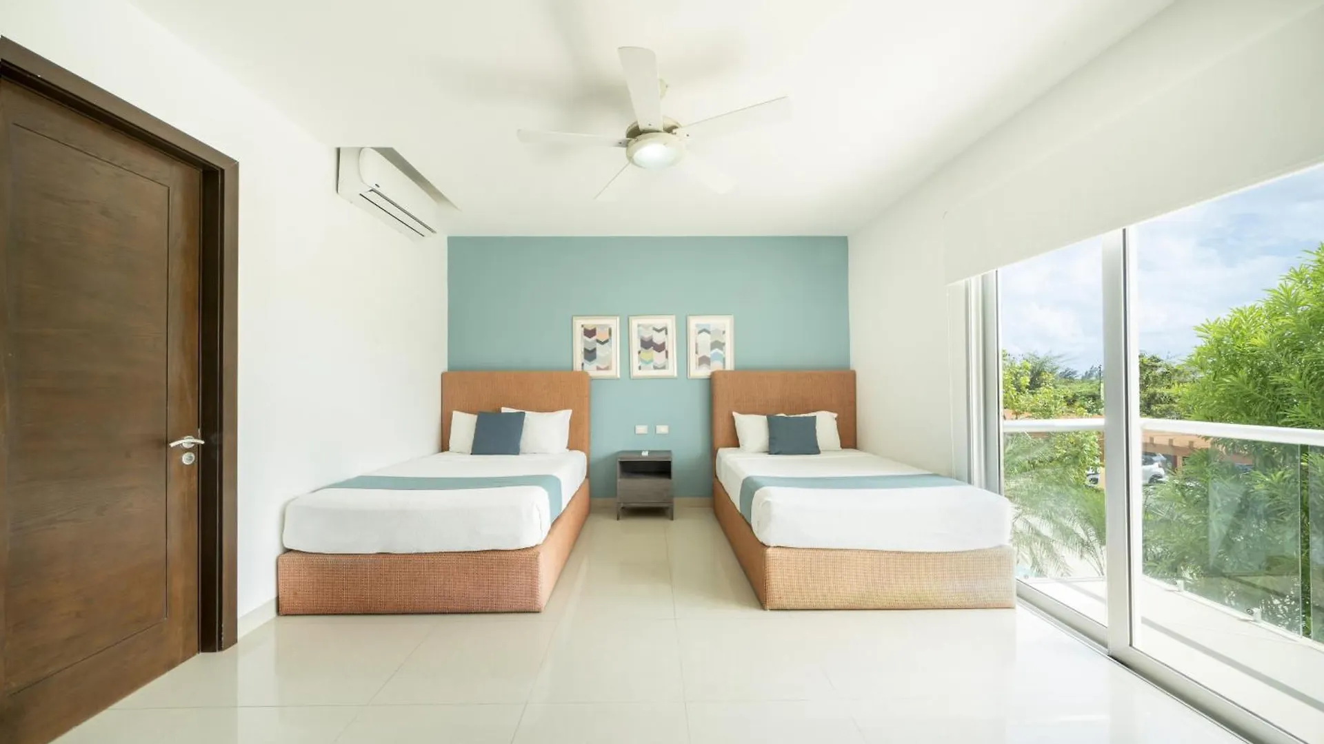 Luxury 2 Bedroom Condo With Tub & Infinity Pool - Beach Side At Mareazul - Sirenita G Playa del Carmen 0*,